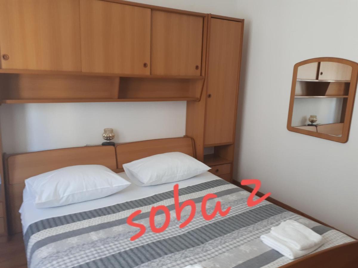 Apartman Emilio Baška Voda Eksteriør bilde