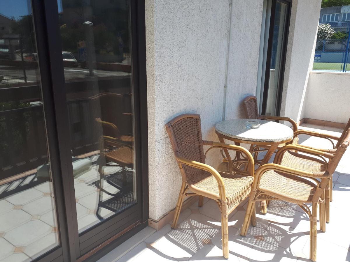 Apartman Emilio Baška Voda Eksteriør bilde