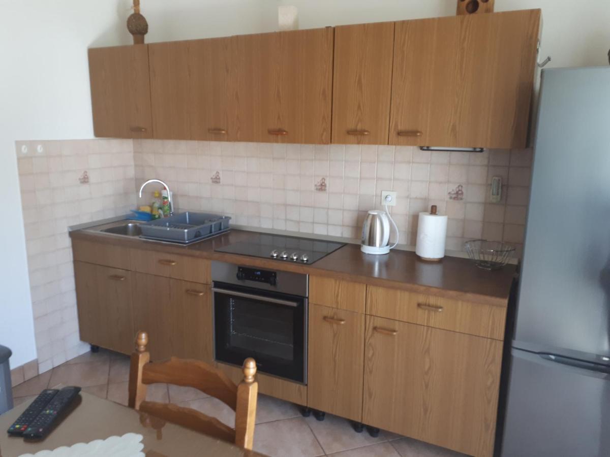 Apartman Emilio Baška Voda Eksteriør bilde